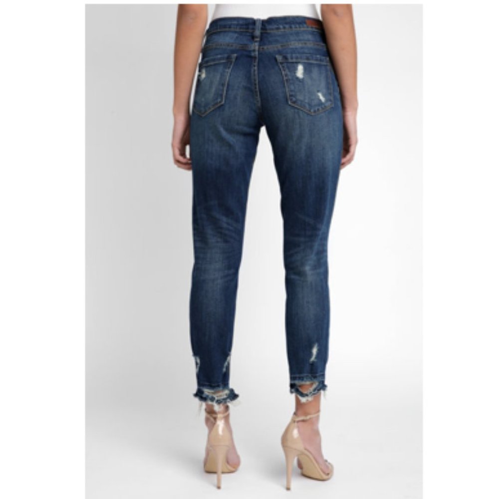 COPY - SOUTH MOON UNDER Cropped Girlfriend Jeans - Picture 3 of 15